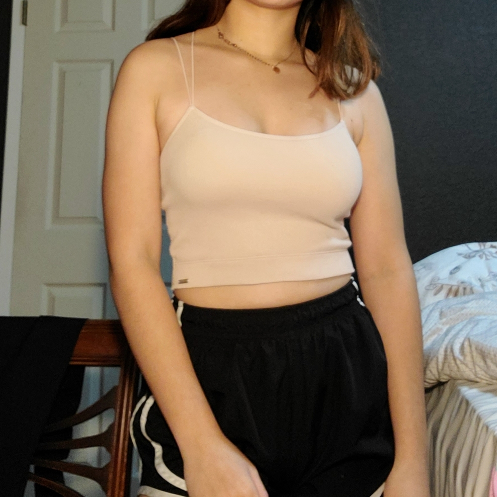 Gilly Hicks Seamless Crop top